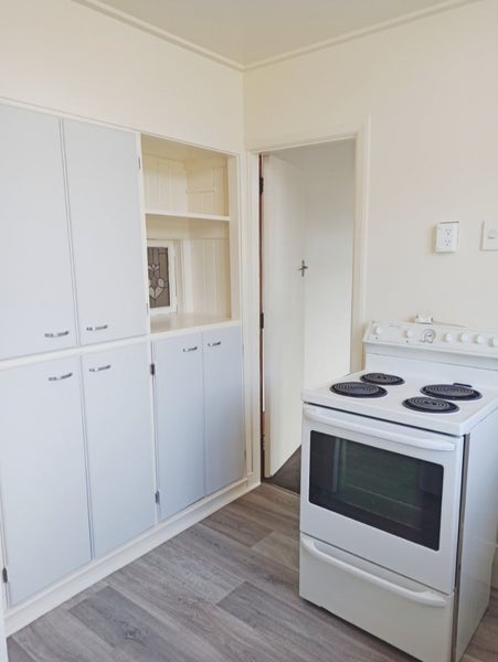 42 Queens Drive, Saint Kilda, Dunedin - Carousel 2