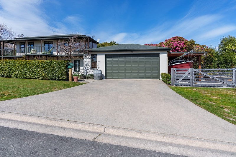 44 Upton Street, Wanaka - Carousel 37