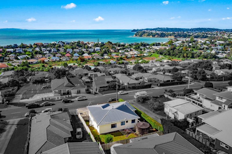 45 Waiora Road, Stanmore Bay, Whangaparaoa - Carousel 2