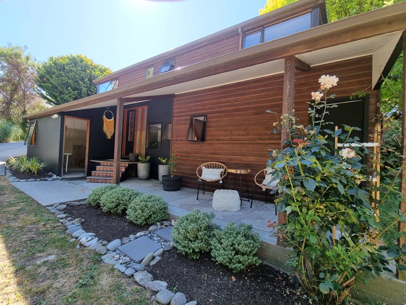 208 Stone Street, Wanaka - Carousel 1