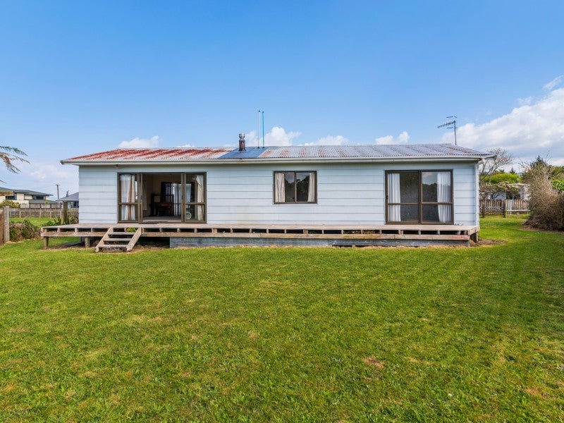 15 Camellia Drive, Ngongotaha, Rotorua - Carousel 1