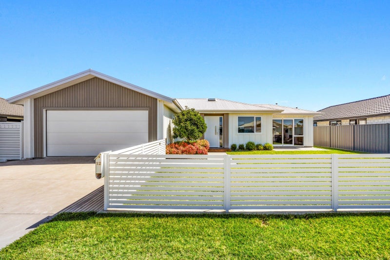 12 Hikawera Drive, Frimley, Hastings - Carousel 16
