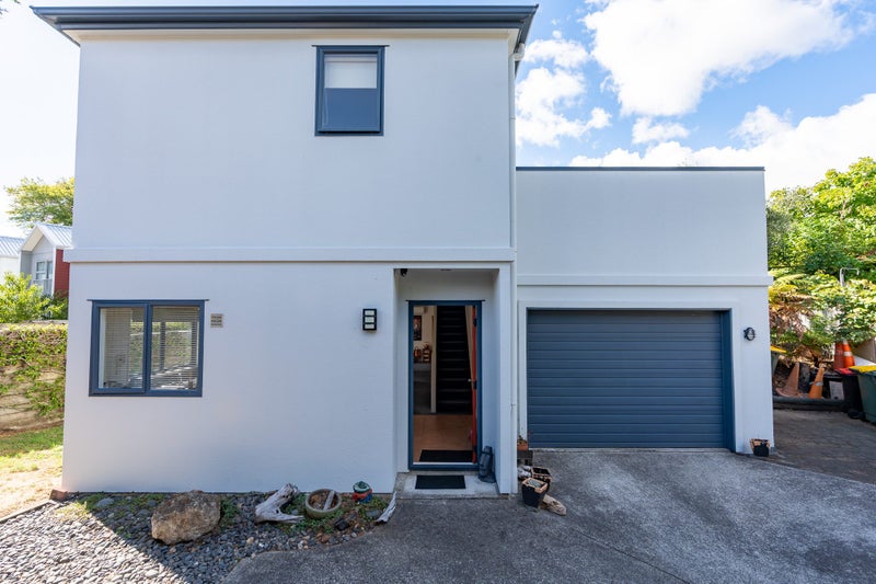 15A Fow Street, Hamilton Central, Hamilton - Carousel 15