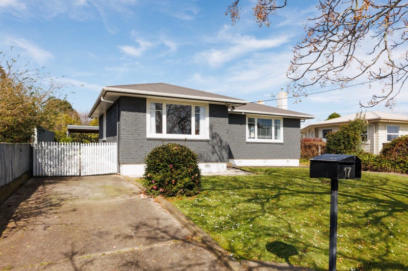 17 Peters Avenue, Cloverlea, Palmerston North - Carousel 1