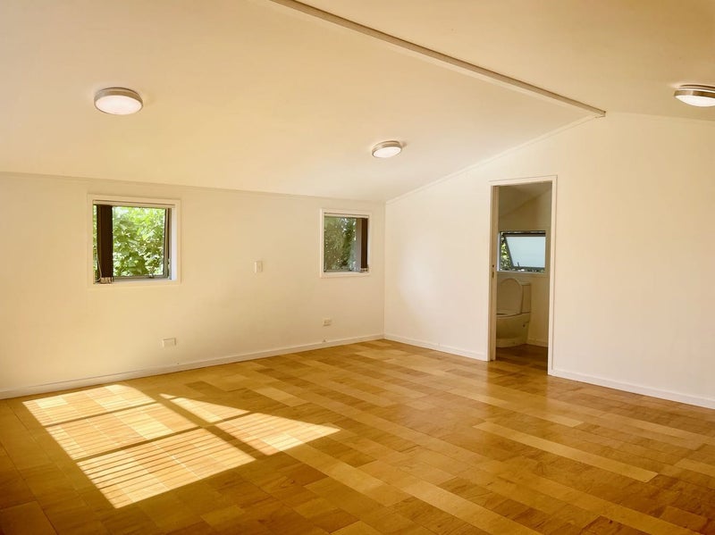 5 Ballial Place, West Harbour, Auckland - Carousel 1