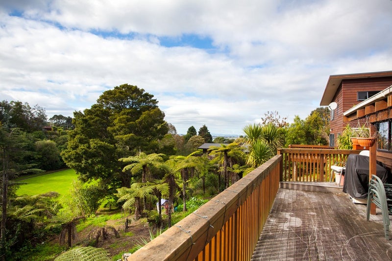 72 Goodall Street, Hillsborough, Auckland - Carousel 2