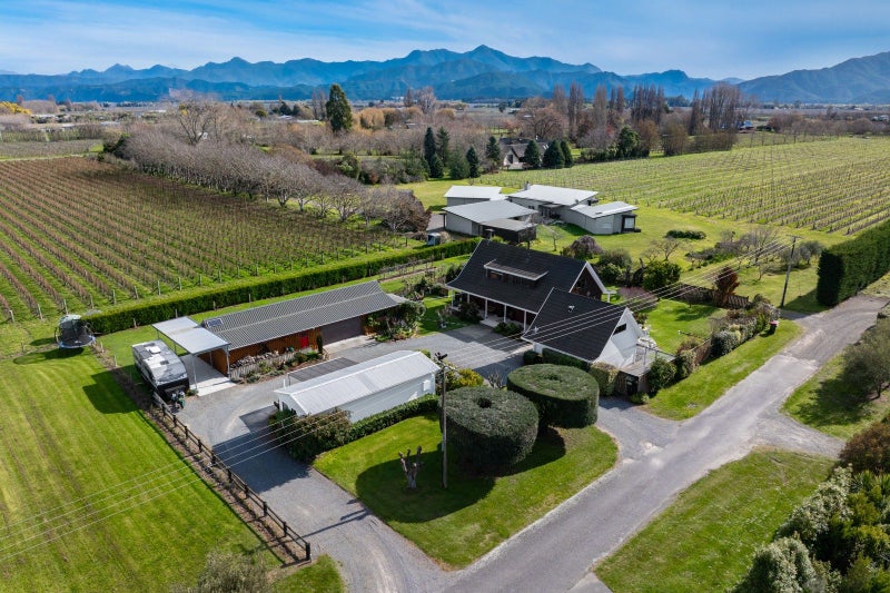 15 Brook Street North, Renwick - Carousel 1