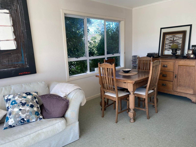 20 Bond Crescent, Forrest Hill, Auckland - Carousel 2