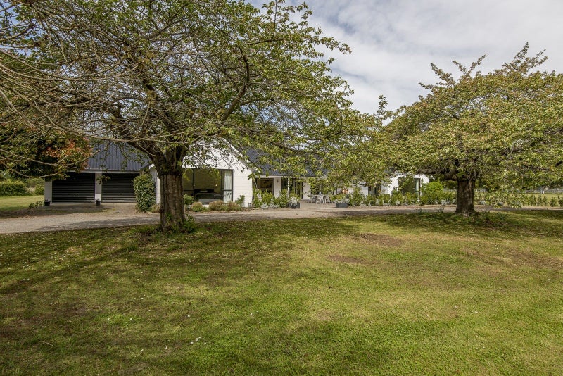 187 South Eyre Road, Clarkville, Kaiapoi - Carousel 1