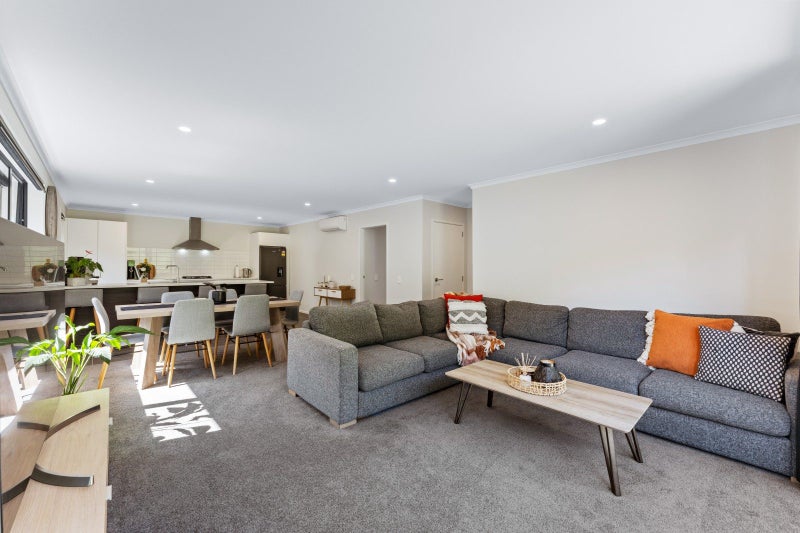 21 Colorado Road, Totara Park, Upper Hutt - Carousel 2