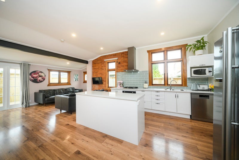 5 Phillip Street, Terrace End, Palmerston North - Carousel 2