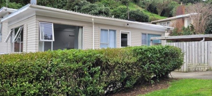 1 Kiriwai Road, Paremata, Porirua - Carousel 1