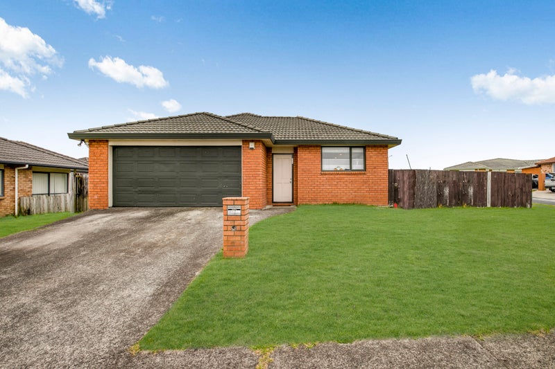 114 Naylors Drive, Mangere, Auckland - Carousel 1