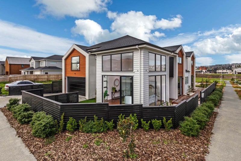 15 Keel Street, Long Bay, Auckland - Carousel 1