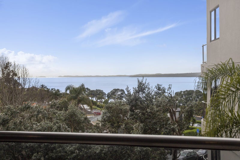 3E/175 Hurstmere Road, Takapuna, Auckland - Carousel 1