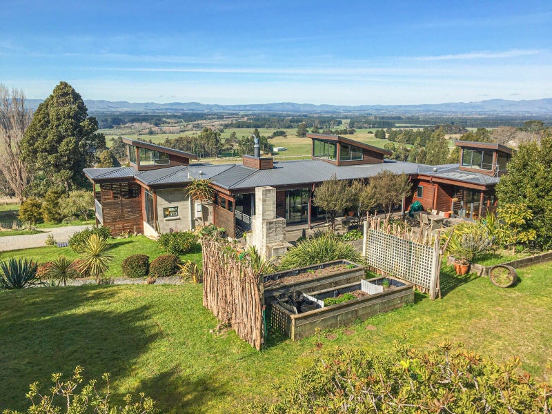 113 Bucks Road, Featherston - Carousel 2