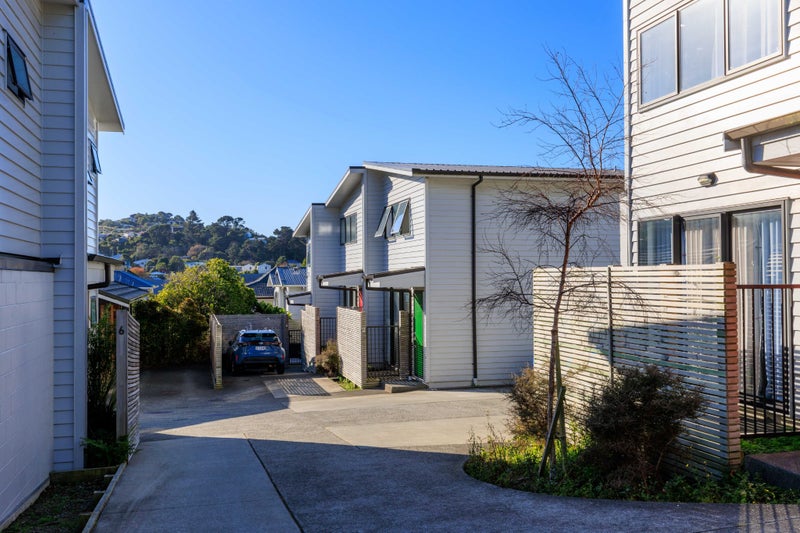 2/60 Broderick Road, Johnsonville, Wellington - Carousel 14