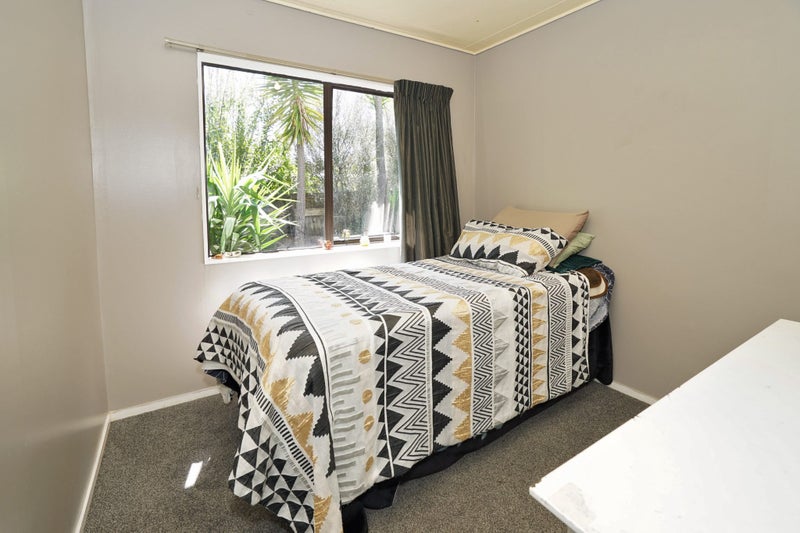 37A Splitt Avenue, Glenview, Hamilton - Carousel 13