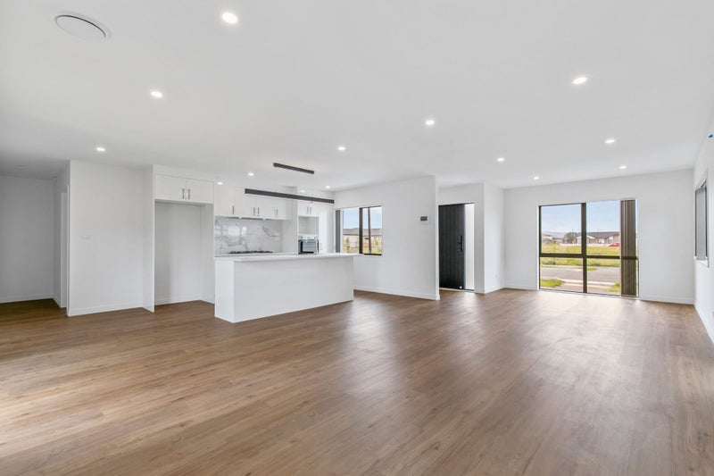 9 Hard Beech Street, Takanini, Auckland - Carousel 2