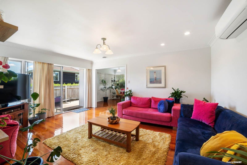 1/25A Edgeworth Road, Glenfield, Auckland - Carousel 2