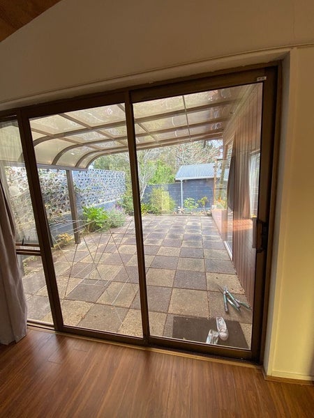 1/13 Saddleback Rise, Murrays Bay, Auckland - Carousel 2