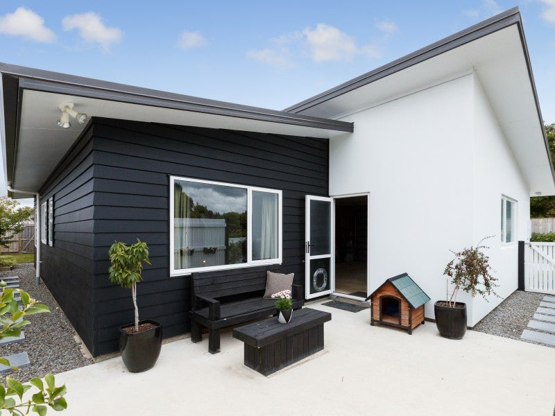 39 JAMES LINE, Whakarongo, Palmerston North - Carousel 2