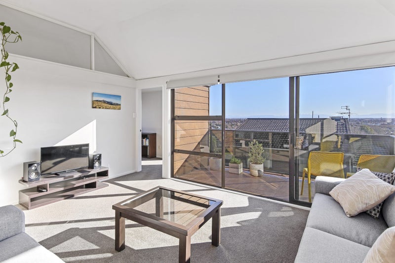 1/53 Parklands Drive, Huntsbury, Christchurch - Carousel 1