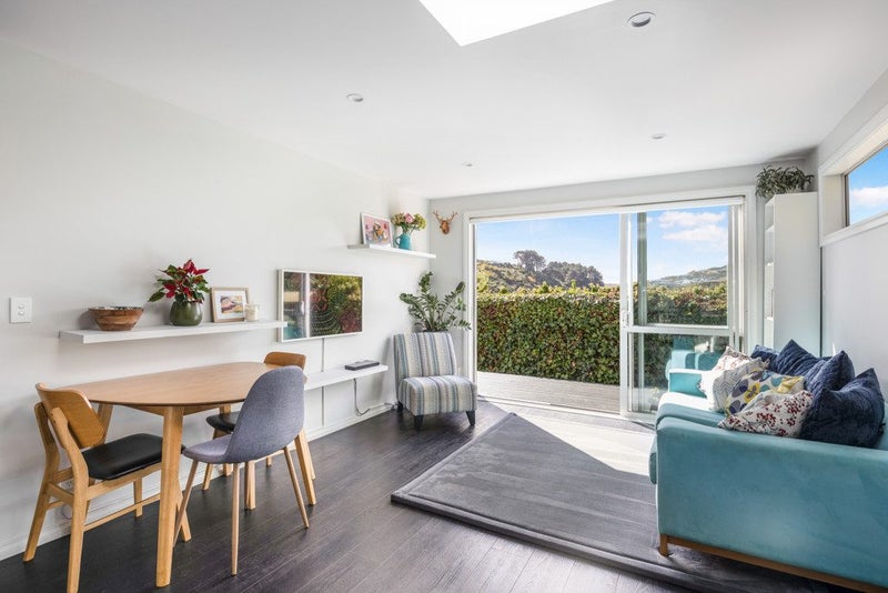 A/7a JAY ST, PAPARANGI, WELLINGTON - Carousel 1