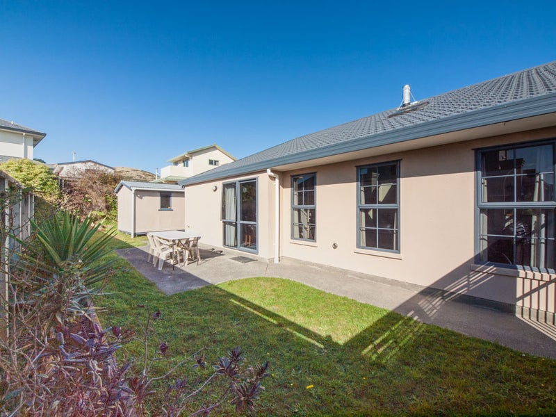 8 Silver Pine Avenue, Woodridge, Wellington - Carousel 14