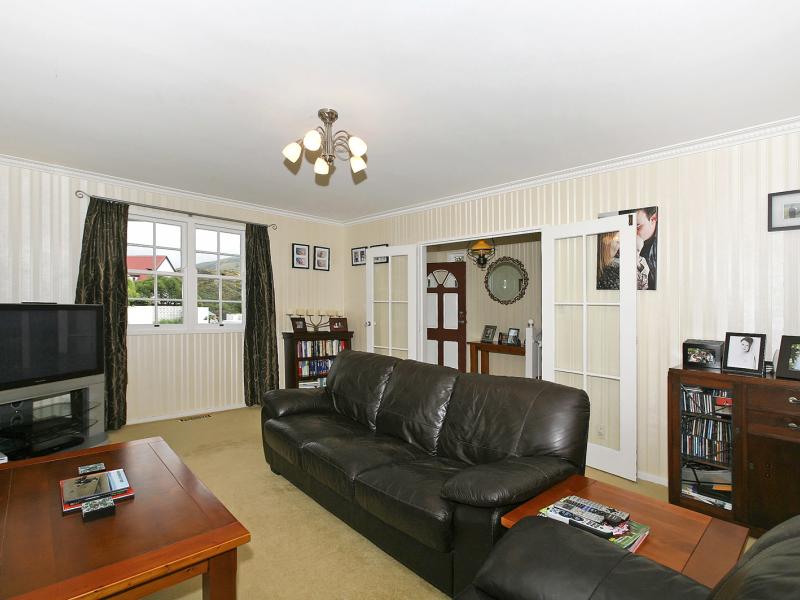 7 Haast Close, Kelson, Lower Hutt - Carousel 2