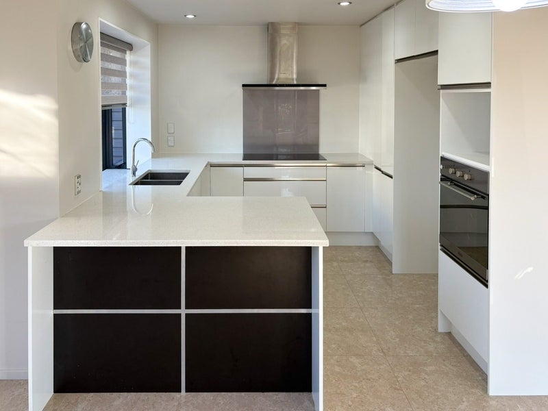 3 Bezar Green, Aidanfield, Christchurch - Carousel 2