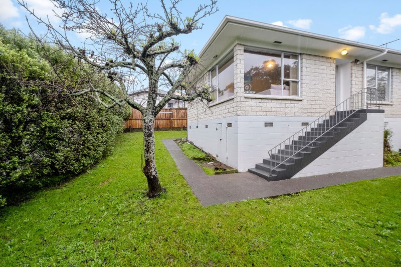 2/4 Yarra Place, Botany Downs, Auckland - Carousel 18