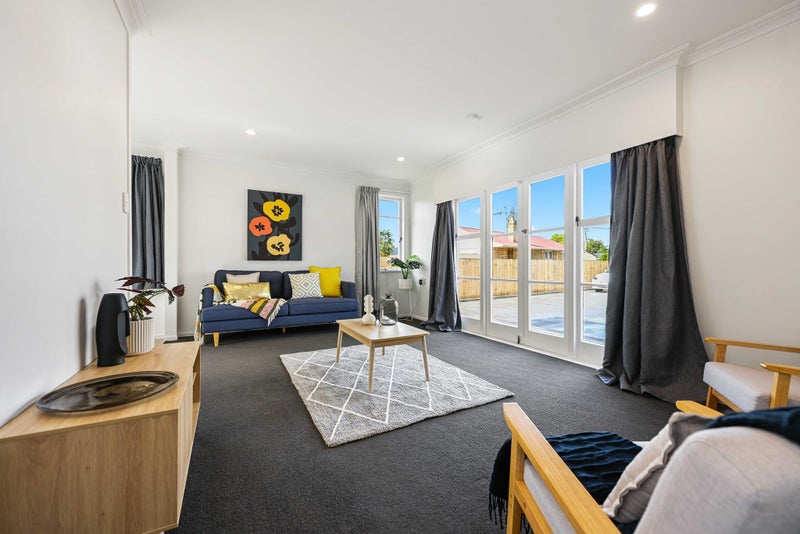 2/17 Greta Street, Glenview, Hamilton - Carousel 2