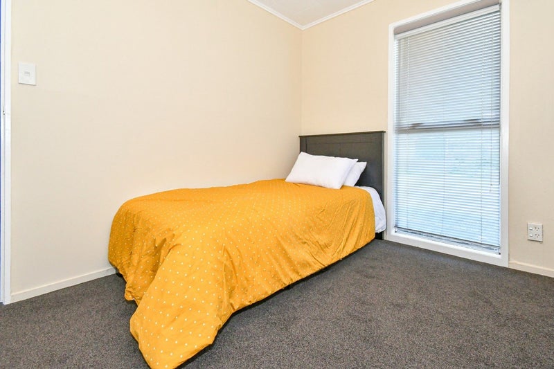 27 Heather Green Avenue, Meremere - Carousel 12