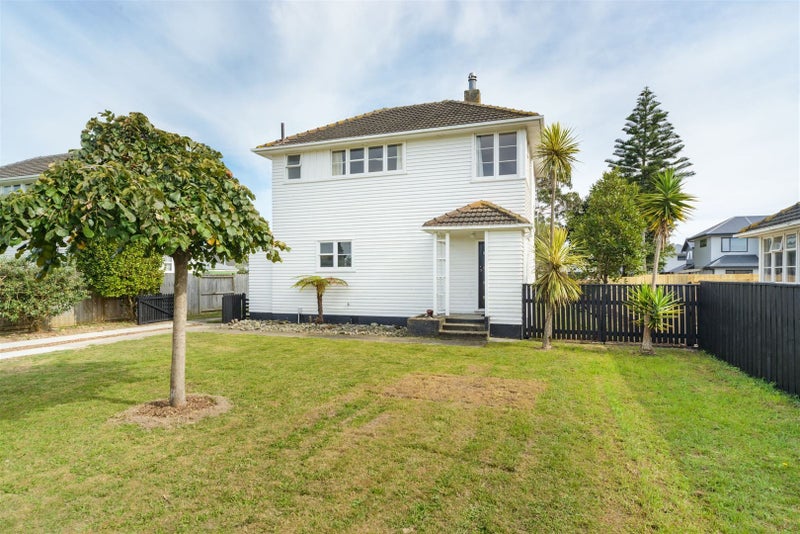 22 Tyne Street, Roslyn, Palmerston North - Carousel 1