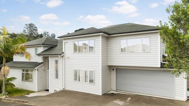 684 Beach Road, Browns Bay, Auckland - Carousel 1