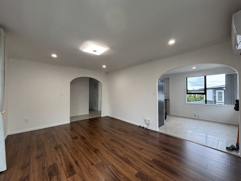 68 Lyttelton Avenue, Forrest Hill, Auckland - Carousel 2