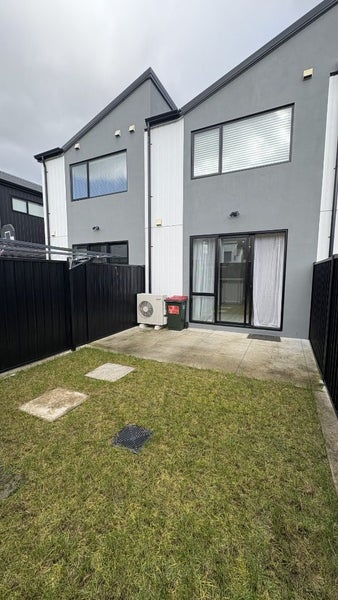 3 La Mer Lane, Wallaceville, Upper Hutt - Carousel 14