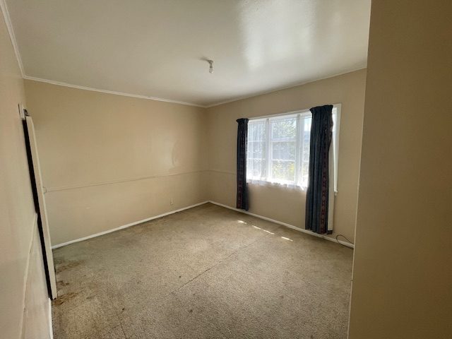 4 Oaklands Grove, Clouston Park, Upper Hutt - Carousel 11