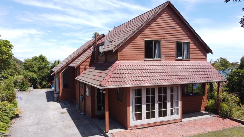 12 Stanton Crescent, Karoro, Greymouth - Carousel 2