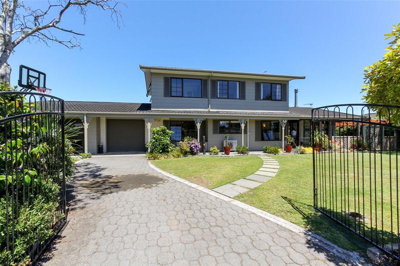 46 Branch Road, Highlands Park, New Plymouth - Carousel 1