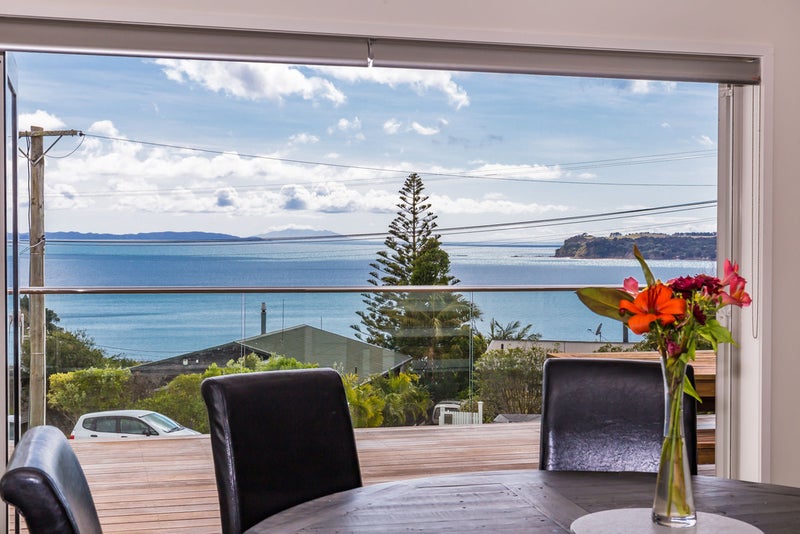 4 Melandra Road, Stanmore Bay, Whangaparaoa - Carousel 1