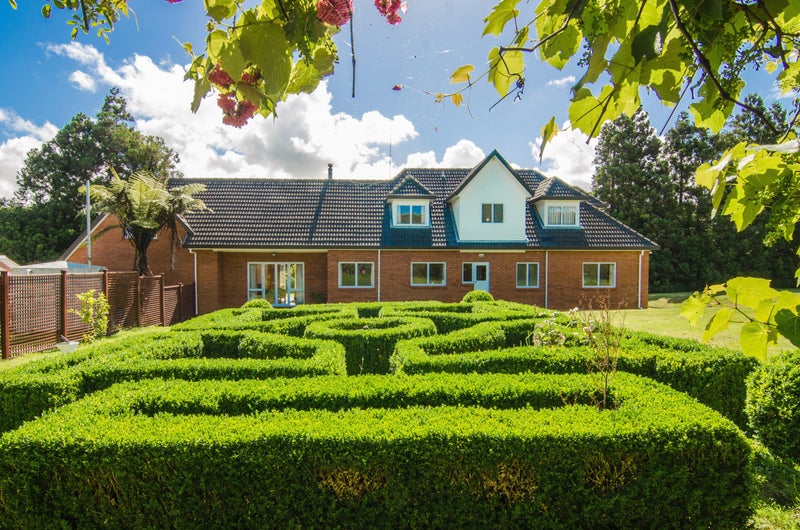66 Old Railway Road, Kumeū - Carousel 1