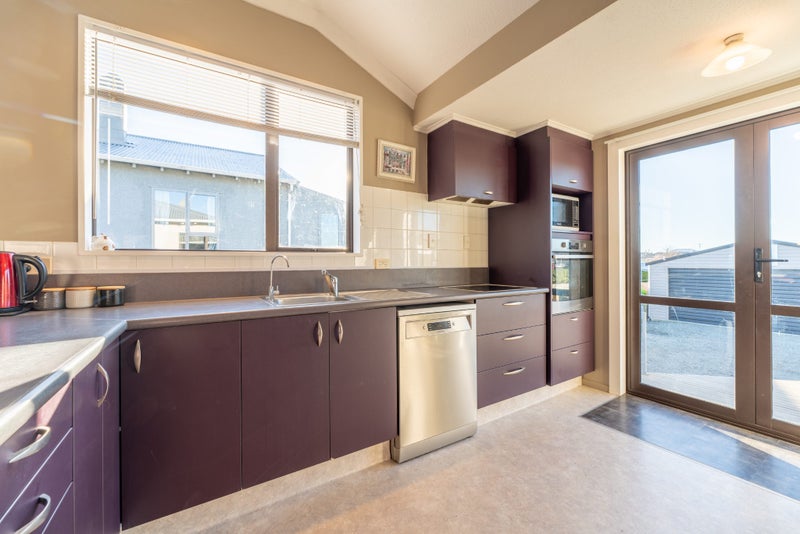 13 Wye Street, Oamaru - Carousel 2