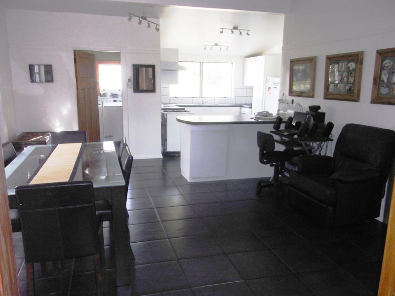 3 Swiss Avenue, Gonville, Whanganui - Carousel 2