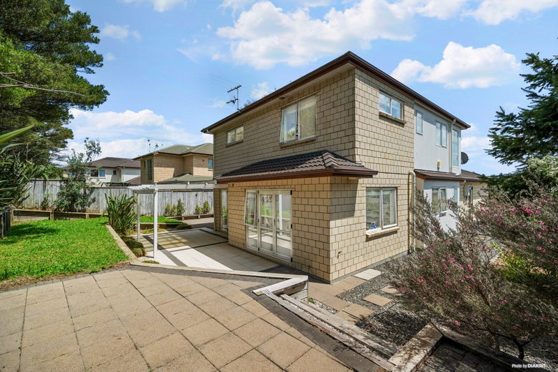 18 Mary Forgham Drive, Greenhithe, Auckland - Carousel 2