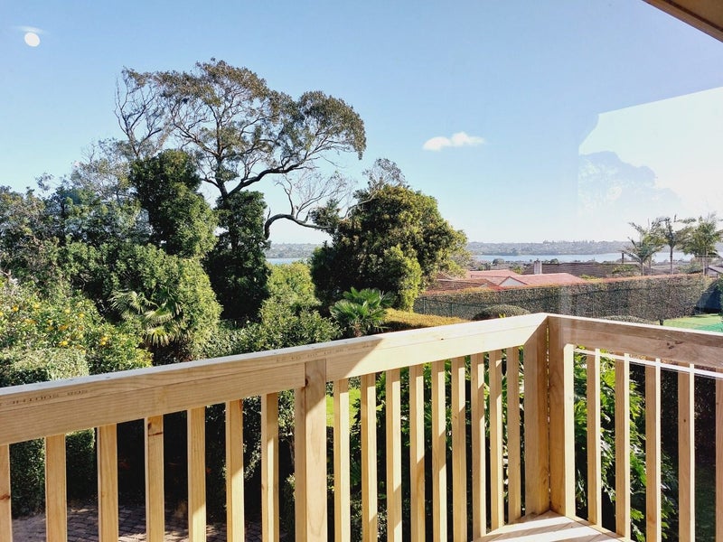 17 Hamish Place, Sunnyhills, Auckland - Carousel 1