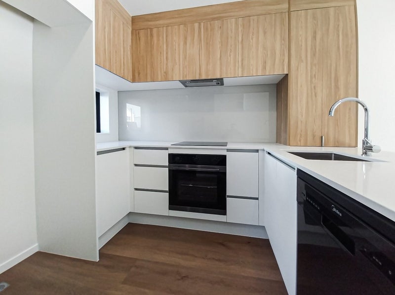 2/476 West Coast Road, Glen Eden, Auckland - Carousel 13
