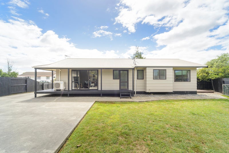 73 Hillcrest Drive, Kelvin Grove, Palmerston North - Carousel 2