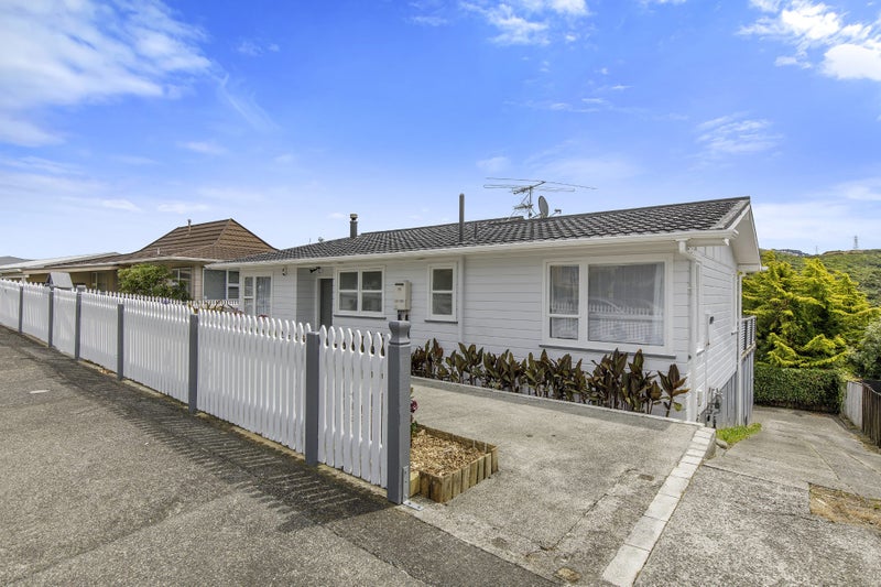115 Major Drive, Kelson, Lower Hutt - Carousel 19